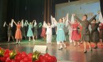 Кто сказал, что надо бросить песни на войне?